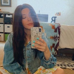 Meet your Posher, Brooke